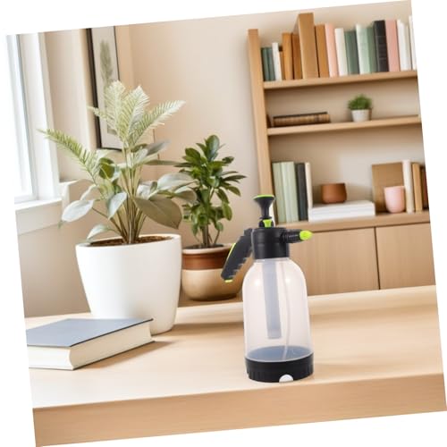 TOYANDONA 2l Plastic Parrot Bath Mister Bottle with Large Capacity and Fine Mist Coverage, Handheld Sprayer for Pet Bird Cooling and Travel Use