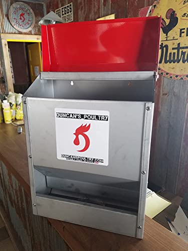 DUNCAN'S FAMILY FARM STORE Duncans Poultry 30 LB Space Saver Wall Feeder