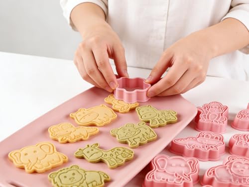 8Pcs Farm Animal Cookie Cutters with Cookie Stamps, Cute Cookie Cutters for DIY Biscuit Snacks Cheese Baking (With 30 Animal Bags) - color: Animal