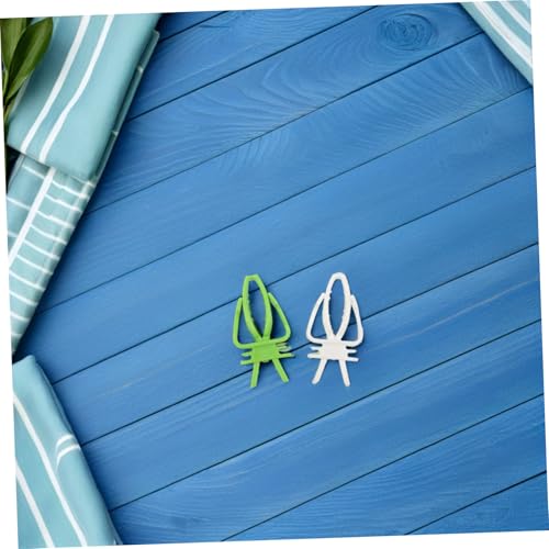 Totority 40pcs Parrot Food Holder Clips for Bird Cage White Green Vegetable Fruit Skewers for Millet Snacks and Fresh Feeding Cage-Mounted Bird Food Holder Healthy Foraging and Feeding
