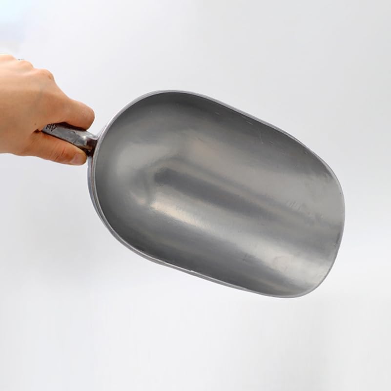 Cabilock Stainless Steel Farm Feeding Scoop 9.25 Inch Multi-Purpose Livestock Feed Shovel with Ergonomic Handle for Grain Rice Ice Sugar Flour