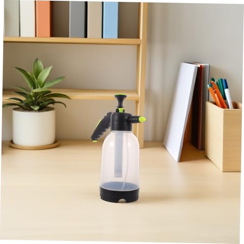TOYANDONA 2l Plastic Parrot Bath Mister Bottle with Large Capacity and Fine Mist Coverage, Handheld Sprayer for Pet Bird Cooling and Travel Use