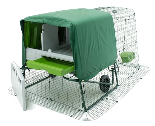 Omlet Extreme Temperature Blanket for Eglu Cube Chicken Coop | Easy to Fit, Bungees Included | Keep Your Chickens Warm and Protected from the Worst that the Weather Can Throw at Them | Green