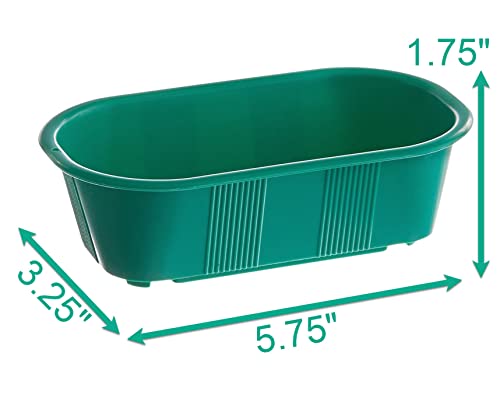Penn-Plax Bird Bath with Mirror - Engaging Cage Accessory for Bathing, Play, and Feather Care - Easy to Clean & Install - Ideal for Parakeets, Canaries and Small Birds, 5.75 x 3.25 x 1.75 Inches