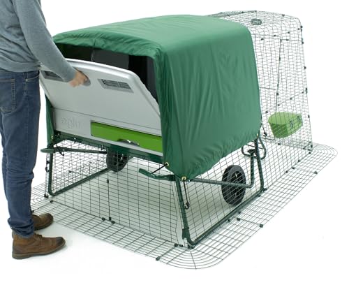 Omlet Extreme Temperature Blanket for Eglu Cube Chicken Coop | Easy to Fit, Bungees Included | Keep Your Chickens Warm and Protected from the Worst that the Weather Can Throw at Them | Green