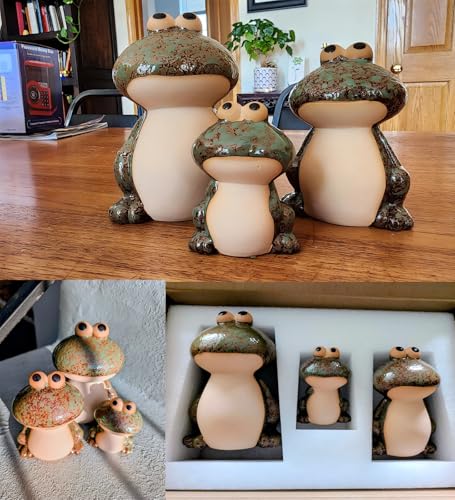 Ceramic Frog Garden Decor Set of 3 - Funny Cute Frog Lawn Ornaments, Outdoor Pond Patio Statues for Yard, Front Porch, Backyard Decor (Dad, Mom & Baby Frogs)