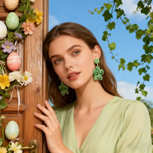 CHGCRAFT 4 Pcs Easter Polymer Clay Texture Sheets Bunnies Silicone Texture Stamp Easter Eggs Clay Texture Mat Background Modeling Pattern Pad for Jewelry and Clay Earrings Tools, 5.5x5.5 inch - style: Easter Background