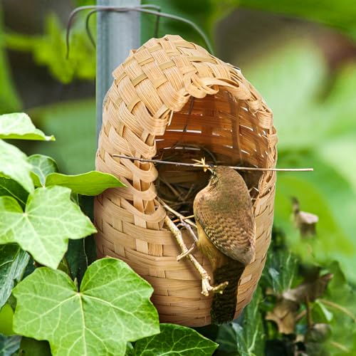 Finch Nests for Cages - Small Bird Nest with Metal Hook, Hand-Woven Box Natural Bamboo Cage Accessories, Hut Toy Hanging Shelter Warm Bird Houses, Handmade Hideout House, Outdoor Balcony Art Crafts