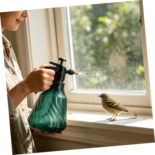 Toddmomy Handheld Bird Bath Sprayer Bottle 2l Plastic Mister for Parakeet Grooming and Cage Cleaning, Small Refillable Pet Sprayer for African Grey, Budgie, Cockatoo