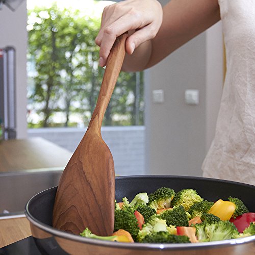 FAAY 13.5" Right-Hand Teak Spatula for Wok - Extra Wide 3.15" Head, Thin Edge Turner for Nonstick Pans, Coconut Oil Finish, Thai Handcrafted Wood - size: 13.5 Inch Stir Fry - RIGHT