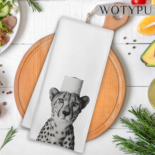 Leopard Gift Hand Towels for Bathroom, Cheetah Bathroom Decor, Trendy Cheetah Print Decorative Hand Towels for Guest Washroom Power Room Vanity Half Bath, 16x24 Inch - color: Leopard